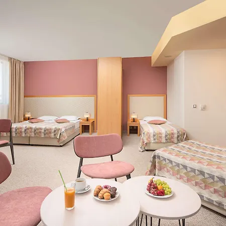 리조트 Melia Sunny 4*