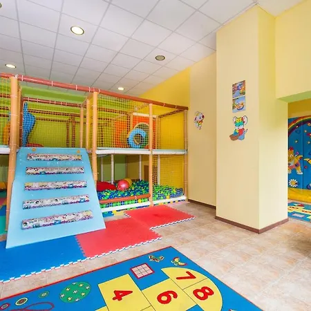 Melia Sunny Slăntjev Brjag