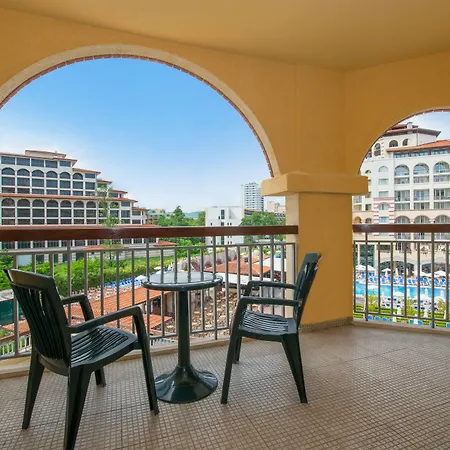 منتجع Melia Sunny ساني بيتش