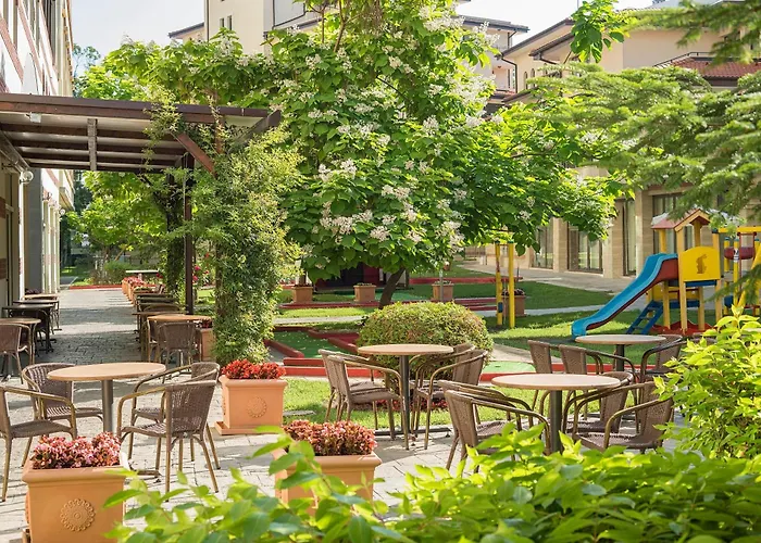 Semesteranläggning (resort) Melia Sunny Slăntjev Brjag